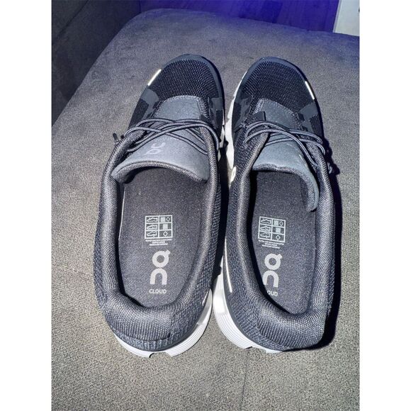 On Cloud 5 Women's Sneakers Black/White Size 9 Running Shoes - Picture 3 of 4